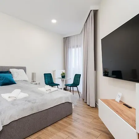 Apartment Novum Center Near The Train Station By Sun & Snow Krakow