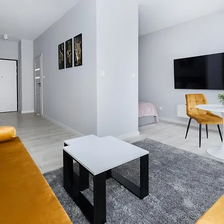 Novum Center Near The Train Station By Sun & Snow Apartment Krakow