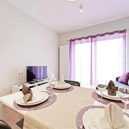 Apartment Novum Center Near The Train Station By Sun & Snow Krakow