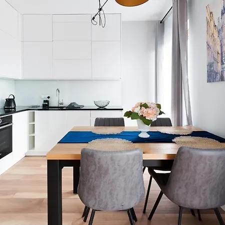 Novum Center, Sun & Snow Apartment *